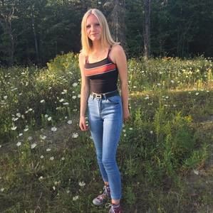 Meet your Posher, Mackenzie